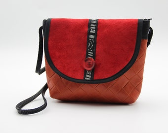 Pochette bandoulière rouge et rouille