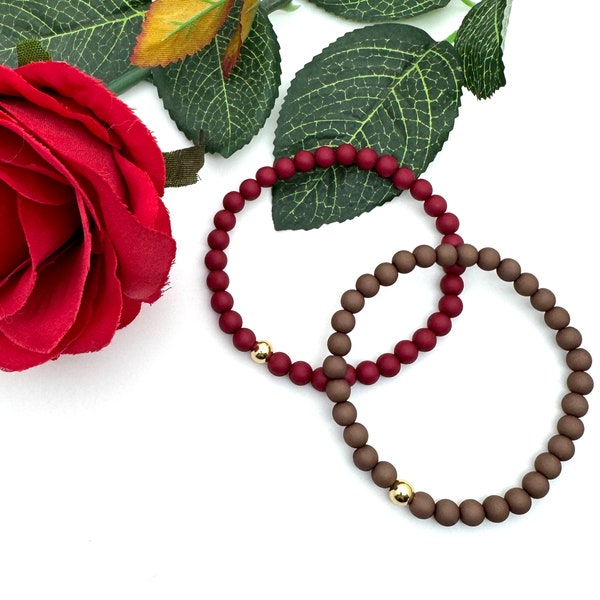 Bracelet perles fantaisies, bracelet basic rouge cerise ou marron et or, cadeau fille, femme