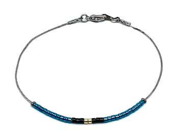 Pulseira de prata fina com corrente serpentina de ródio e pérolas MIYUKI