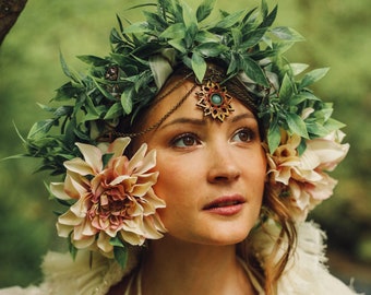 Idunna fairy spring crown of leaves and flowers headdress nature pagan elf costume show hairstyle witch white tribal fusion