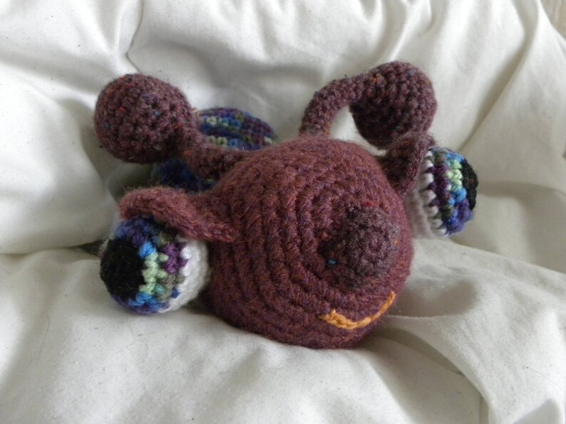 Escargot rigolo, doudou en crochet image 1