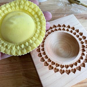 Wooden Ravioli Mold - 4-Inch Round with Heart Wreath Design