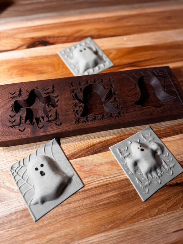 Ghoulish Ghosts Halloween Ravioli Mold - Etsy