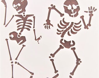 PLASTIC POCHOIR 13-13cm: tanzendes Skelett