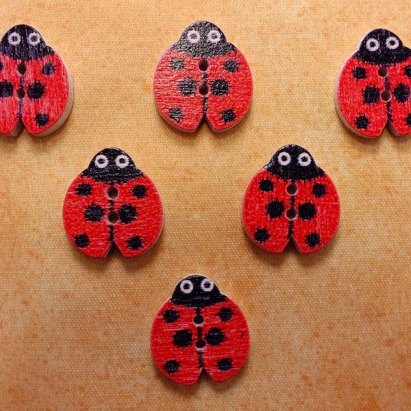 LOT 6 BOUTONS BOIS : coccinelle rouge 18mm