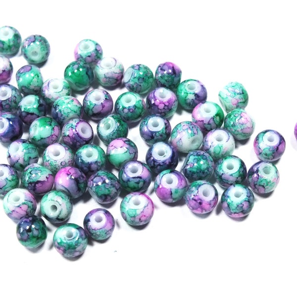 LOT 30 PERLES VERRES : ronde marbrées vert/violet 8mm (16)