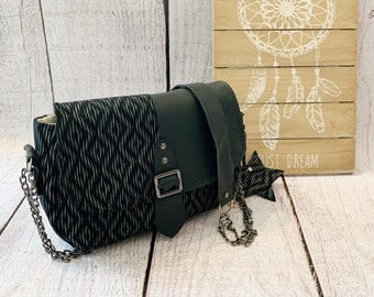 Handbag, women, leather, shoulder bag, crossbody bag.