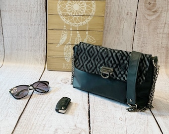 Handbag, women, leather, shoulder bag, crossbody bag.