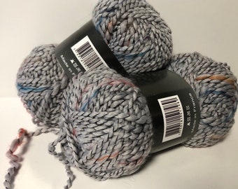 Lot de 10 Pelotes de laine fantaisie gris avec touche colorée/ Fabriqué en FRANCE