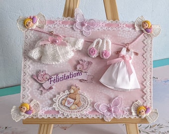 Tableau bébé sur toile (22cmx16cm et 0,5cm épaisseur )     100% Fait main, ou plaque porte  Véritables mini layettes tricotées, Pièce Unique