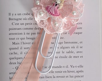 Pièce Rare : Trombone G/Modèle (10cm) Marque pages   esprit  Shabby  avec lolita résine    Clip Modèle Unique