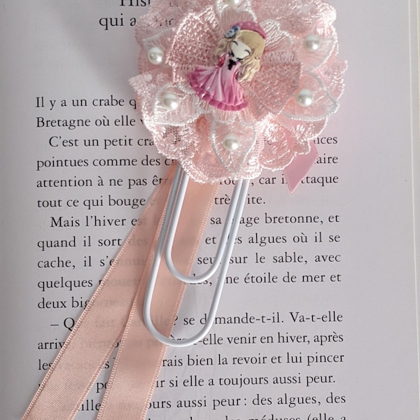 Pièce Rare : Trombone G/Modèle (10cm) Marque pages   esprit  Shabby  avec lolita résine    Clip Modèle Unique