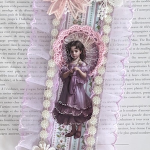 Bel Objet de Lecture : Pièce Rare Marque pages     " Luxe" avec  Véritable petit cadre au crochet    Modèle Unique  Romantique à souhaits.