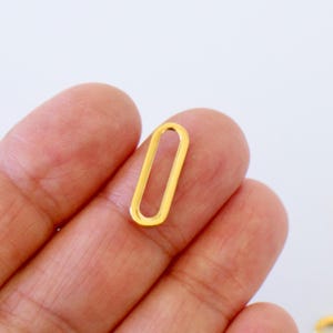 4 breloques rectangles angles arrondis en Acier inoxydable or 18,5 x 6 mm
