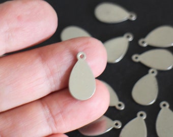 20 smooth drop charms in silver stainless steel, 17.5 x 10 mm