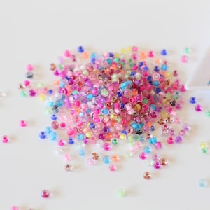 Perline di vetro multicolore da 2 mm