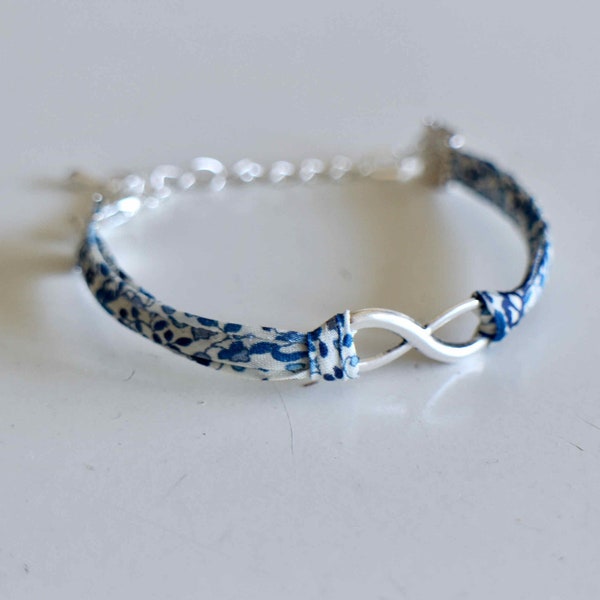 DIY Liberty Katie and Millie blue flowery bracelet kit and infinite link in silver metal to make yourself, elements and instructions provided