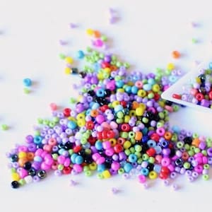 Perline di vetro multicolore rotonde da 2 mm