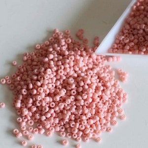 Perline di vetro rosa pallido rotonde da 2 mm