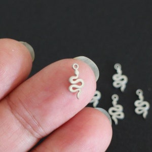 4 mini snake charms in silver stainless steel, 11 x 5 mm