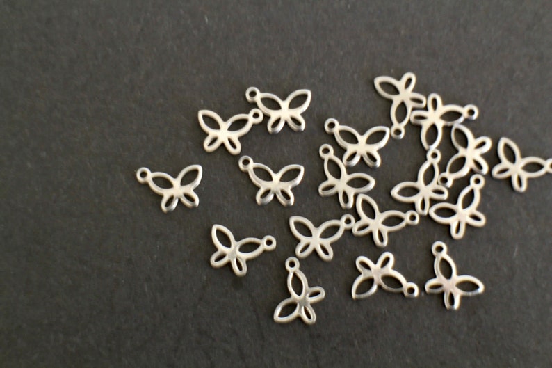 10 breloques papillons finement ciselés en acier inoxydable argent 11 x 8 mm pour vos créations bijoux nature image 5