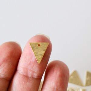 6 triangle charm pendants in 24K gold-plated brass 14 x 12 mm for your geometric graphic jewelry creations