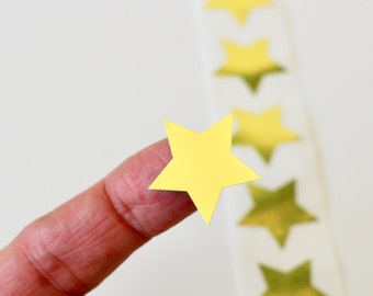 10 gold self-adhesive star labels 15 x 15 mm to decorate your gift packages or create a personal decoration