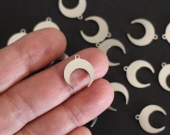 6 crescent moon or ox horn charms in silver stainless steel 16 x 15 mm