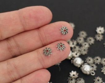 10 round spacer cups in the shape of flowers in silver-plated brass 8 x 8 mm to wrap your pearls in your jewelry creations