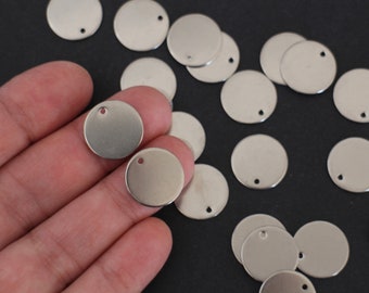 10 smooth round charms in silver stainless steel 16 mm