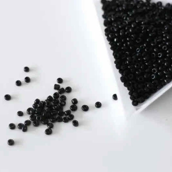 Perles de rocaille noire rondes en verre 2 mm