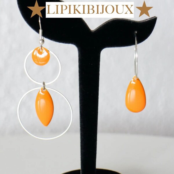 Boucles d'oreilles asymétriques sequins émaillés orange gouttes navettes et ronds et métal argenté Fait-main