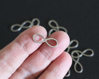 6 breloques infinis forme 8 symbole d'éternité en acier inoxydable argent 21 x 7 mm pour vois créations bijoux