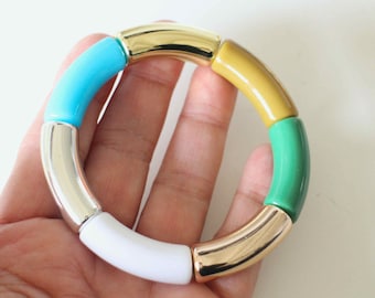 Un bracelet élastique multicolore avec perles incurvées forme tube en acrylique Fait-Main l'emballage cadeau vous sera offert