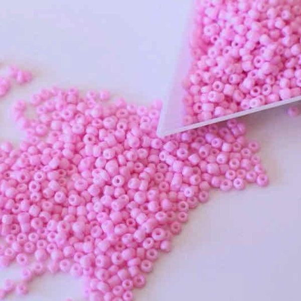 Perles de rocaille rose clair rondes en verre 2 mm