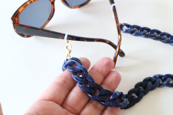 Chunky Link Glasses Chain in Blue Tortoise Shell Colorful Tortoise Shell Chunky Link Glasses Chain  main image 4
