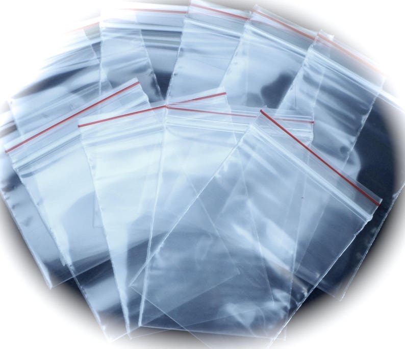 30 sachets transparents réfermables , réutilisables en plastique avec zip 6 x 4 cm pour conserver perles ou autres image 2