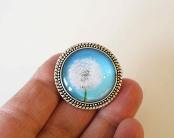 Handmade dandelion brooch