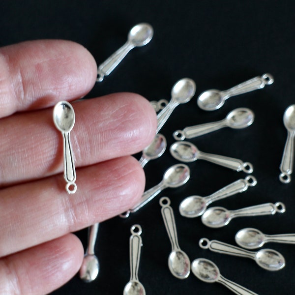 10 small spoon charms in silver-plated brass 24 x 6 mm for your gourmet jewelry creations, for example