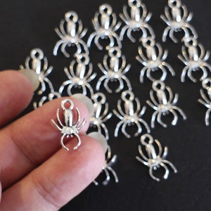 10 silver-plated brass spider charms 18 x 13 mm for your gothic and Halloween-themed jewelry creations