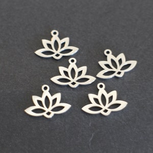 4 breloques lotus ciselées en acier inoxydable argent 18,5 x 14 mm image 4