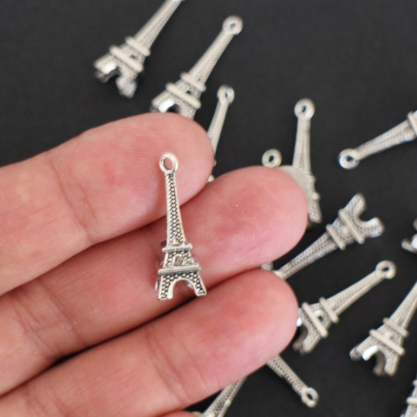 10 breloques Tour Eiffel en 3D en laiton argenté 24 x 8 mm parfaites pour vos créations bijoux thème visite voyage