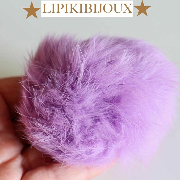 Un pompon en forme boule mauve en fausse fourrure toute douce 80 mm apprêts pour vos créations porte clés bijoux de sacs par exemple