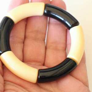 Bracelet perles tubes noir et crème Fait-main