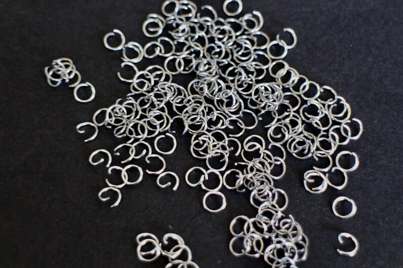 50 anneaux de jonction ronds ouverts en acier inoxydable argent 6 mm parfaits pour vos créations bijoux à venir image 2