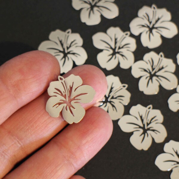 6 breloques fleurs d'hibiscus en cuivre argent 21 x 19 mm