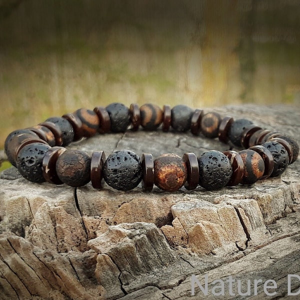 Un bracelet homme de caractère au style ethnique et racé, un bijou naturel en pierres et bois Réf : BN-690