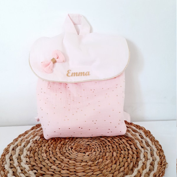 Sac à dos enfant personnalisé ,sac maternelle en double gaze rose à pois dorés , sac pour la crèche ou la nounou