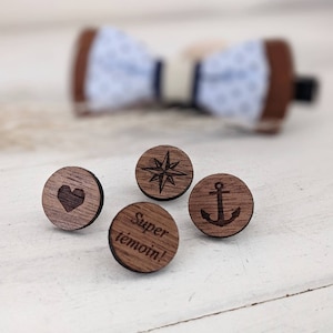 Engraved wooden pins - collar or jacket jewelry - request for witnesses and bridesmaids.