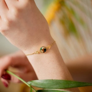 Mahogany wood bracelet with gold-plated brass sliding chain - Lozen bracelet
